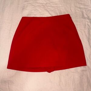Abercrombie & Fitch Scarlet Mini Skort
